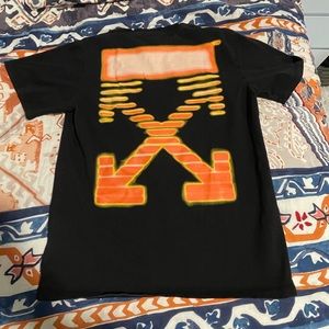 Off-White T-shirt